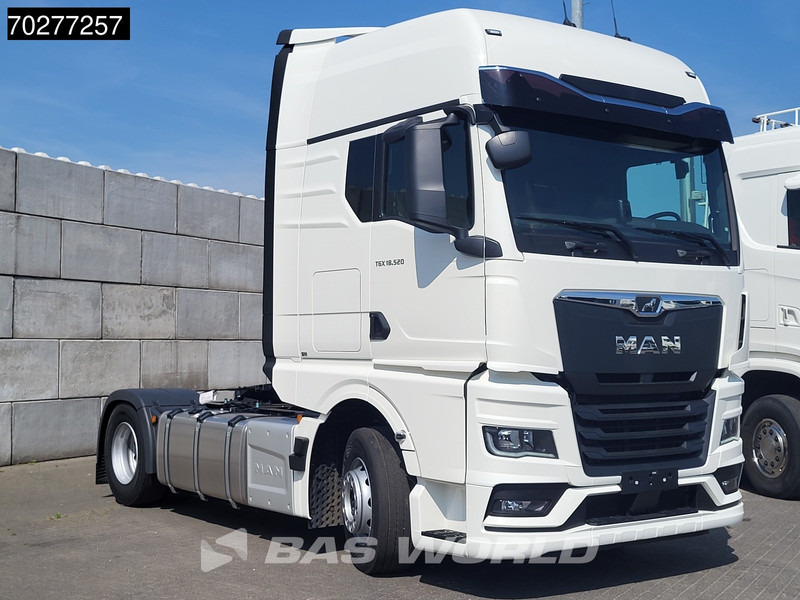 MAN TGX 18.520 4X2 NEW! GX Retarder 2x Tanks Standklima ACC - Tractor: foto 3 MAN TGX 18.520 4X2 NEW! GX Retarder 2x Tanks Standklima ACC - Tractor: foto 3