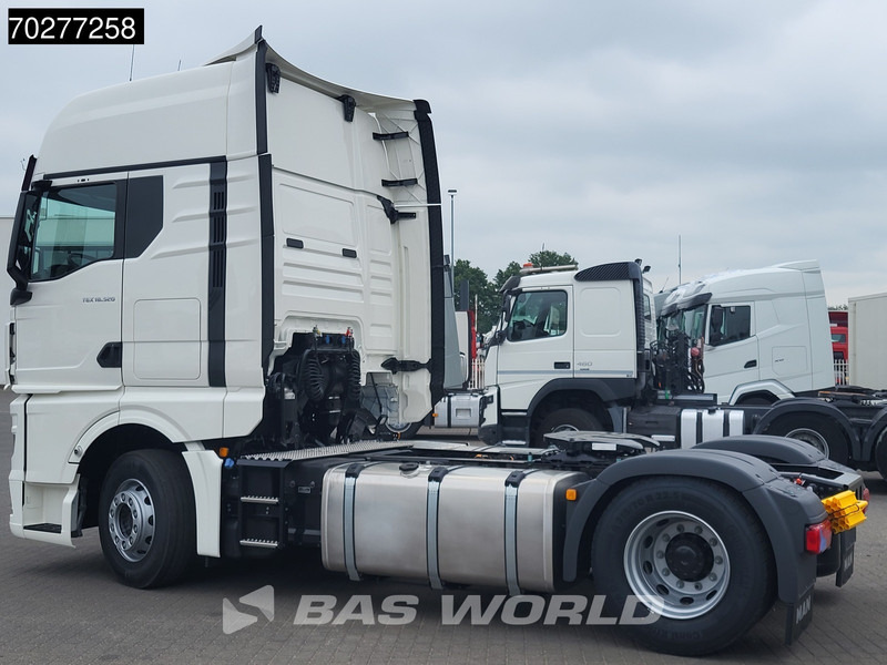 MAN TGX 18.520 4X2 NEW! GX Retarder 2x Tanks Standklima ACC - Tractor: foto 2 MAN TGX 18.520 4X2 NEW! GX Retarder 2x Tanks Standklima ACC - Tractor: foto 2