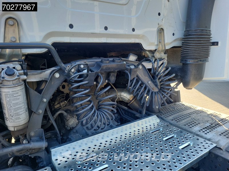 Tractor Mercedes-Benz Actros 1851 Actros 4X2 BigSpace 2xTanks Euro 6: foto 9 Tractor Mercedes-Benz Actros 1851 Actros 4X2 BigSpace 2xTanks Euro 6: foto 9