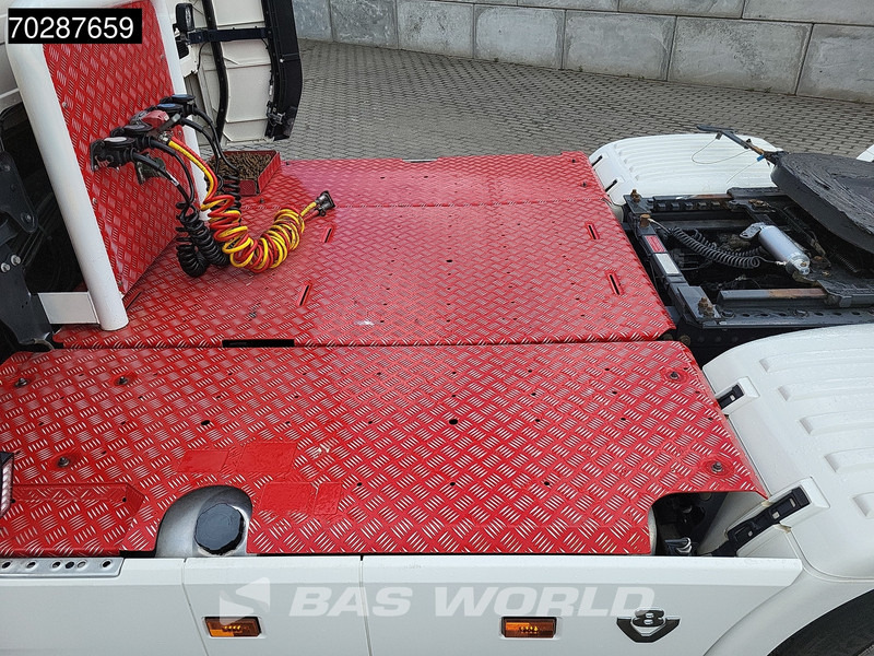 Tractor Scania R590 R 6X4 Full-Air Retarder Standklima Leather LED: foto 8