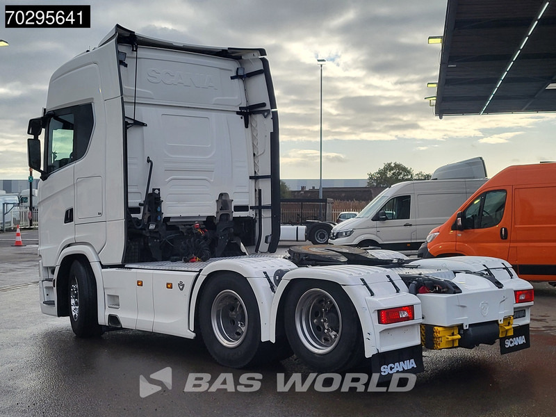 Scania S580 S 6X2 WB315! Full-Air Retarder 2xTanks Liftachse Leder StandklimaACC Navi Euro 6 - Tractor: foto 2 Scania S580 S 6X2 WB315! Full-Air Retarder 2xTanks Liftachse Leder StandklimaACC Navi Euro 6 - Tractor: foto 2