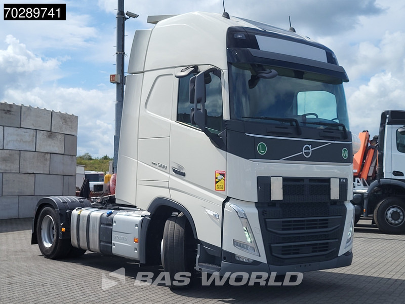 Volvo FH 500 4X2 XL VEB+ 2xTanks Navi LED ACC Euro 6 - Tractor: foto 3 Volvo FH 500 4X2 XL VEB+ 2xTanks Navi LED ACC Euro 6 - Tractor: foto 3