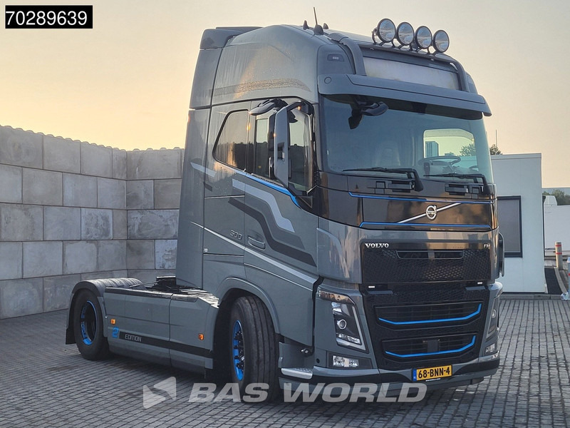 Volvo FH 500 FH 4X2 Edition2! NL-Truck XL Full-Air TC Dual-Clutch VDS 2xTanks Xenon I-ParkCool ACC Euro 6 - Tractor: foto 3 Volvo FH 500 FH 4X2 Edition2! NL-Truck XL Full-Air TC Dual-Clutch VDS 2xTanks Xenon I-ParkCool ACC Euro 6 - Tractor: foto 3