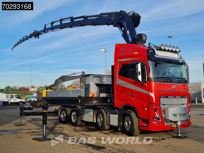 Volvo FH16 650 FH16 8X2 Tractorhead HMF 7020K-RCS Crane + Fly-Jib Lift+Steering Axle Navi ACC - Tractor: foto 3 Volvo FH16 650 FH16 8X2 Tractorhead HMF 7020K-RCS Crane + Fly-Jib Lift+Steering Axle Navi ACC - Tractor: foto 3