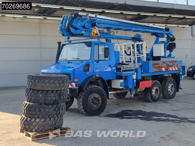 Caminhão grua Unimog U2450L 6X6 Unimog Engin EGI TP 226 hubarbeitsbühne Manual Euro 2: foto 7