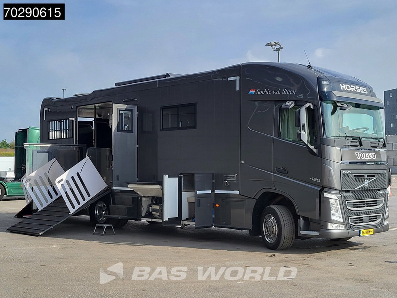Volvo FH 420 FH 4X2 NL-Truck STX Horse truck + Living 4 Horses Navi ACC Euro 6 - Caminhão para transporte de cavalos: foto 3 Volvo FH 420 FH 4X2 NL-Truck STX Horse truck + Living 4 Horses Navi ACC Euro 6 - Caminhão para transporte de cavalos: foto 3