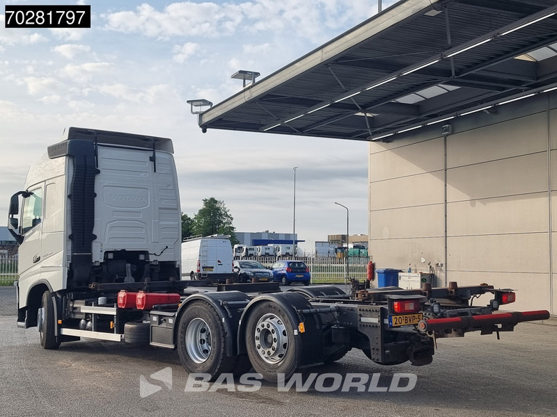 Volvo FH 460 6X2 NL-Truck BDF ACC Liftasche VEB+ Euro 6 - Caminhão transportador de contêineres/ Caixa móvel: foto 2 Volvo FH 460 6X2 NL-Truck BDF ACC Liftasche VEB+ Euro 6 - Caminhão transportador de contêineres/ Caixa móvel: foto 2