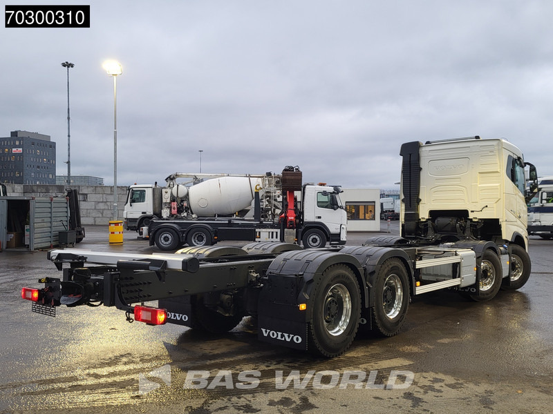 Volvo FH16 750 FH 8X4 NEW 8x4 chassis! Air suspension Big-Axle Automatic VEB+ Euro 6 - Caminhão chassi: foto 5 Volvo FH16 750 FH 8X4 NEW 8x4 chassis! Air suspension Big-Axle Automatic VEB+ Euro 6 - Caminhão chassi: foto 5