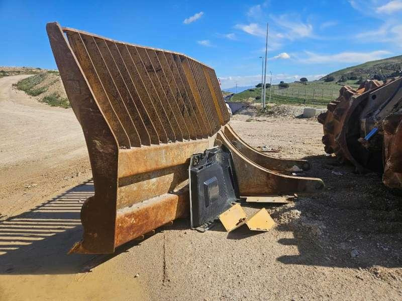 Compactador Caterpillar 836H: foto 7