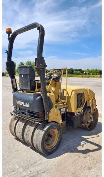 Caterpillar CB225D - Rolo combinado: foto 4 Caterpillar CB225D - Rolo combinado: foto 4