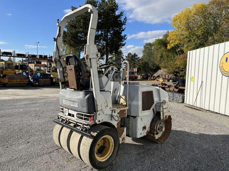 Caterpillar Compacteur Tandem / Double Billes CB225E - Compactador de asfalto: foto 5 Caterpillar Compacteur Tandem / Double Billes CB225E - Compactador de asfalto: foto 5
