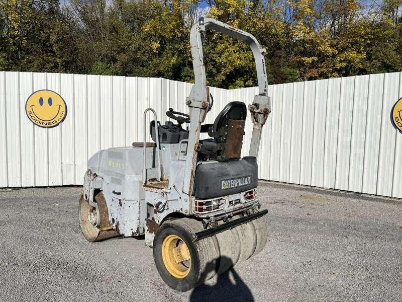 Caterpillar Compacteur Tandem / Double Billes CB225E - Compactador de asfalto: foto 4 Caterpillar Compacteur Tandem / Double Billes CB225E - Compactador de asfalto: foto 4