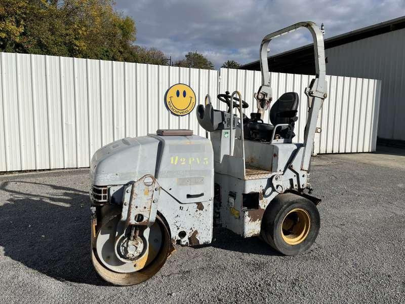 Caterpillar Compacteur Tandem / Double Billes CB225E - Compactador de asfalto: foto 1 Caterpillar Compacteur Tandem / Double Billes CB225E - Compactador de asfalto: foto 1