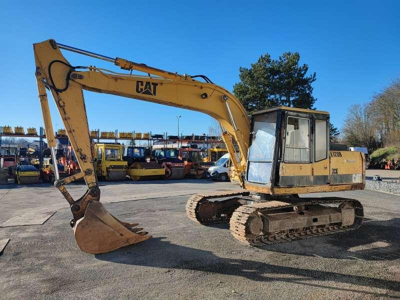 Caterpillar E120B - Escavadora de rastos: foto 3 Caterpillar E120B - Escavadora de rastos: foto 3