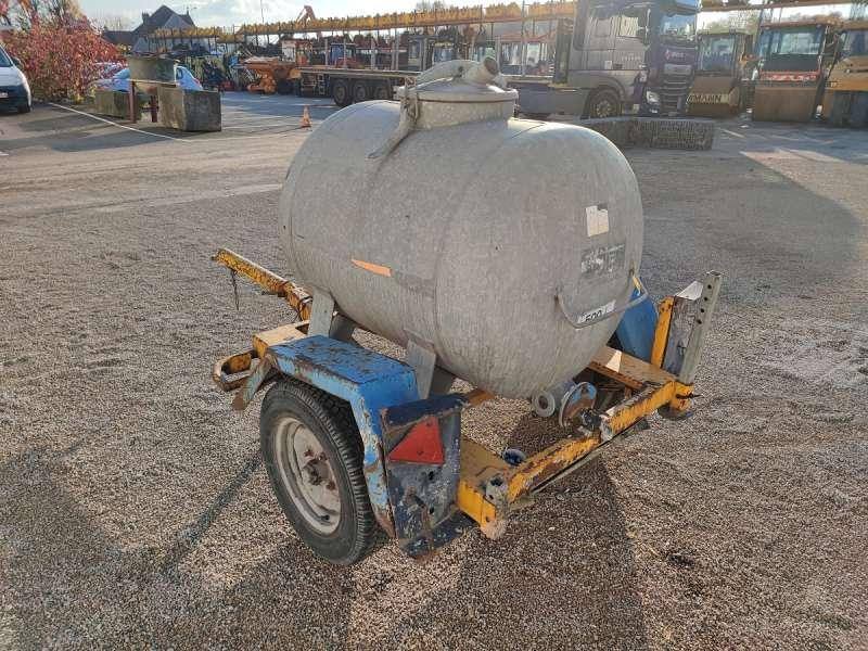 Courant 500 LITRES A EAU - Tanque: foto 5 Courant 500 LITRES A EAU - Tanque: foto 5