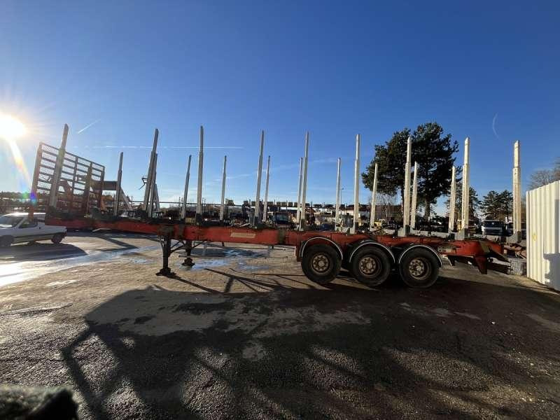 Fruehauf GRUMIERE 3 ESSIEUX - Semi-reboque florestal: foto 4 Fruehauf GRUMIERE 3 ESSIEUX - Semi-reboque florestal: foto 4