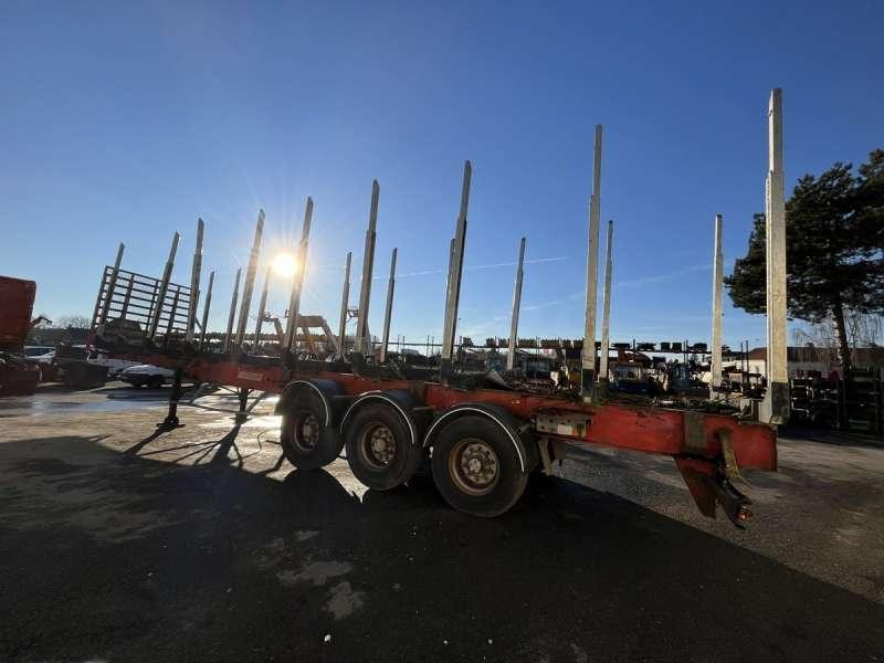 Fruehauf GRUMIERE 3 ESSIEUX - Semi-reboque florestal: foto 5 Fruehauf GRUMIERE 3 ESSIEUX - Semi-reboque florestal: foto 5