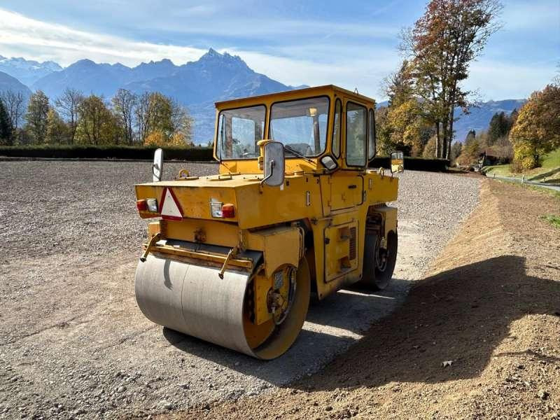 Hamm Compacteur Tandem / Double Billes DV 8.22 - Compactador de asfalto: foto 5 Hamm Compacteur Tandem / Double Billes DV 8.22 - Compactador de asfalto: foto 5