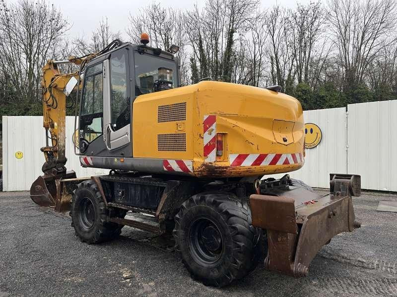 Hitachi ZX140W-3 - Escavadeira de rodas: foto 4 Hitachi ZX140W-3 - Escavadeira de rodas: foto 4