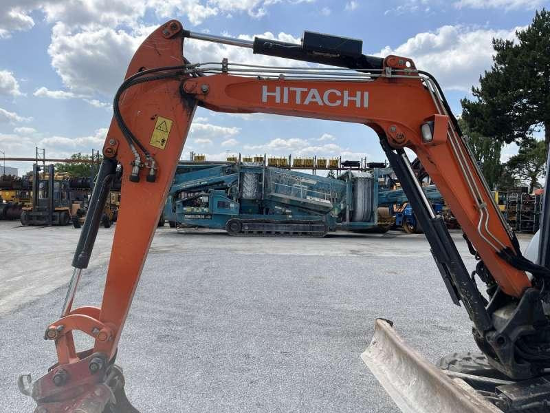 Mini escavadeira Hitachi ZX33U-5A CLR: foto 17