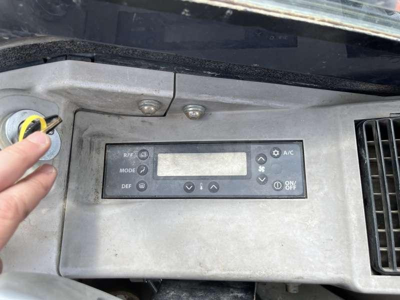 Mini escavadeira Hitachi ZX33U-5A CLR: foto 45