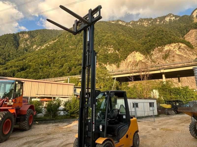Empilhadeira a diesel Jungheinrich DFG435s: foto 22