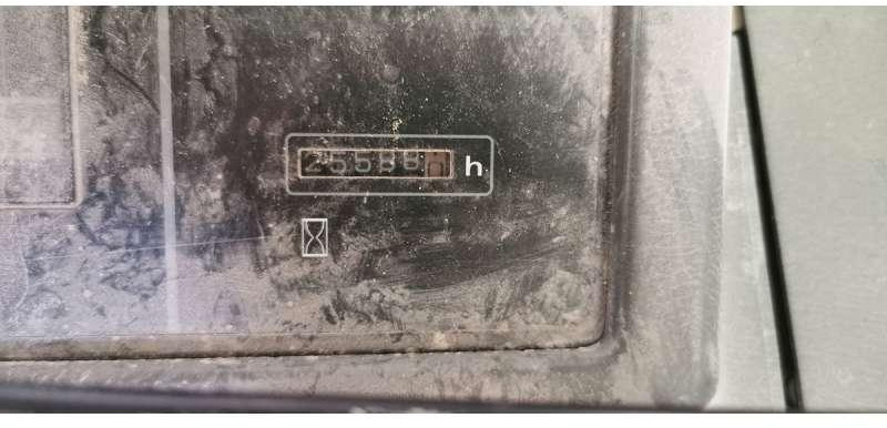 Komatsu WA470-3 - Carregadeira de rodas: foto 4 Komatsu WA470-3 - Carregadeira de rodas: foto 4