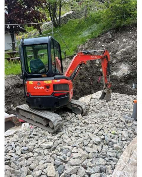 Kubota U27-4 - Mini escavadeira: foto 1 Kubota U27-4 - Mini escavadeira: foto 1