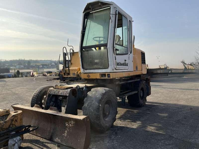 Escavadeira de rodas Liebherr A316 - POUR PIECES: foto 15