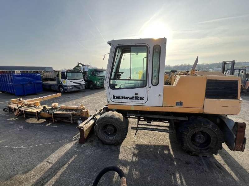 Escavadeira de rodas Liebherr A316 - POUR PIECES: foto 7