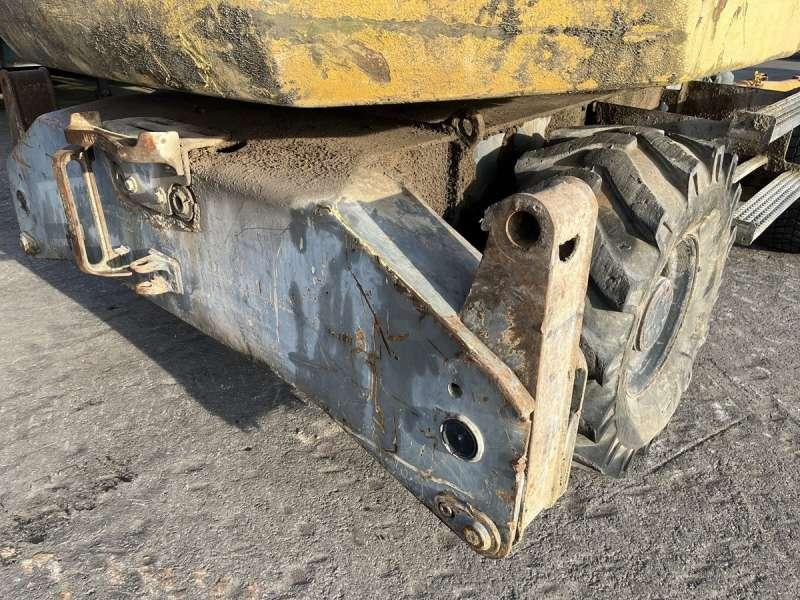 Escavadeira de rodas Liebherr A316 - POUR PIECES: foto 36
