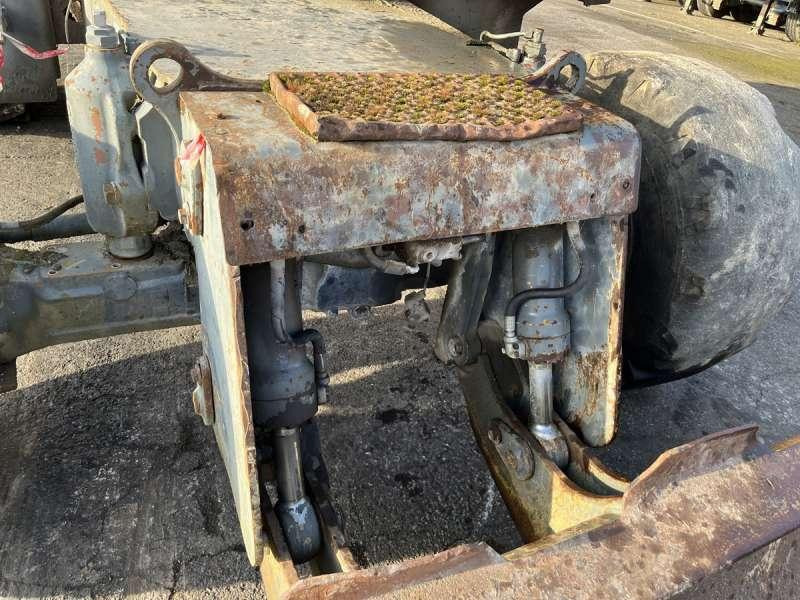 Escavadeira de rodas Liebherr A316 - POUR PIECES: foto 26