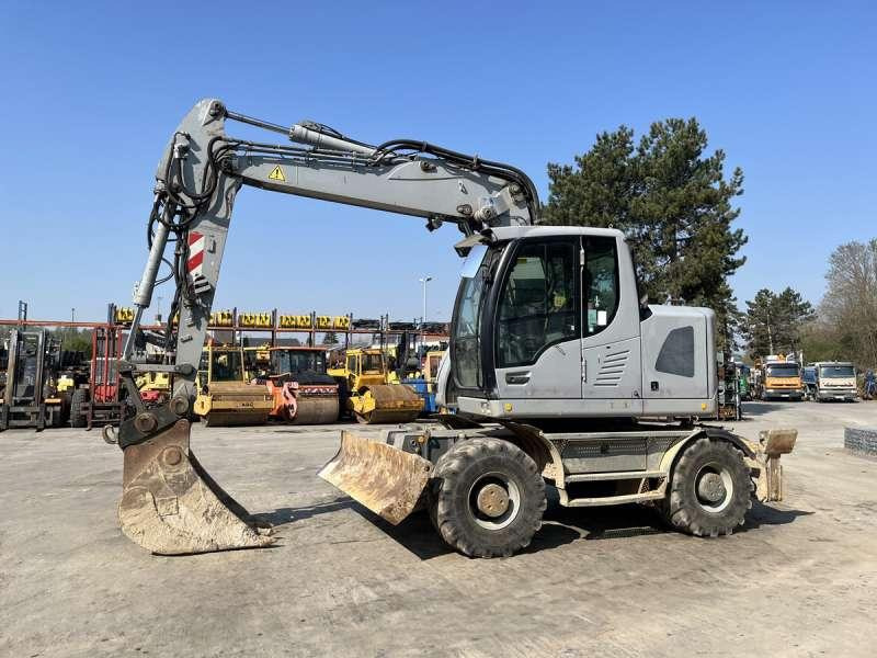 Liebherr A914 COMPACT - Escavadeira de rodas: foto 3 Liebherr A914 COMPACT - Escavadeira de rodas: foto 3