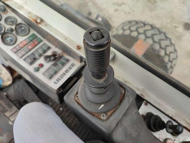 Locação de Liebherr A942 Liebherr A942: foto 42 Locação de Liebherr A942 Liebherr A942: foto 42