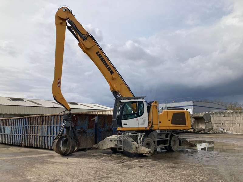 Liebherr LH40M LITRONIC - Manipulador de material: foto 1 Liebherr LH40M LITRONIC - Manipulador de material: foto 1