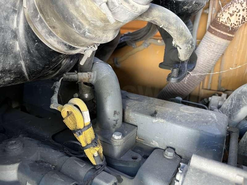 Carregadeira de esteiras Liebherr LR614: foto 32