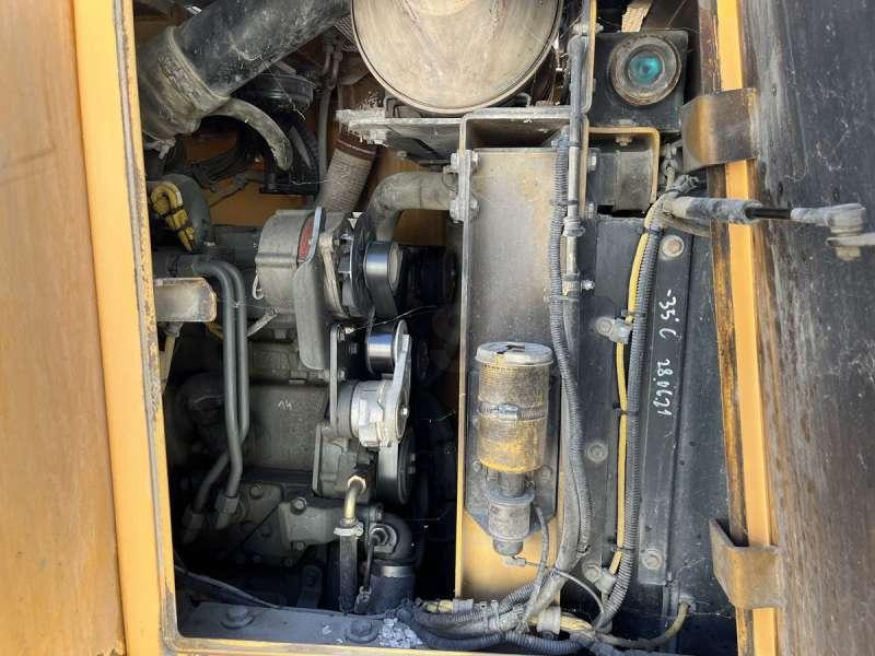 Carregadeira de esteiras Liebherr LR614: foto 30
