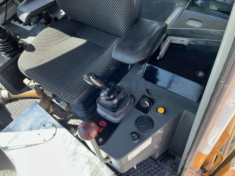 Carregadeira de esteiras Liebherr LR614: foto 45