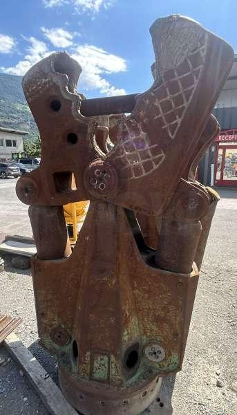 MONTABERT Lot 2 Croc Béton - Tesoura de demolição: foto 3 MONTABERT Lot 2 Croc Béton - Tesoura de demolição: foto 3