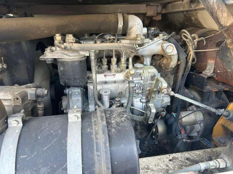 Escavadeira de rodas Mecalac 8CXI: foto 40 Escavadeira de rodas Mecalac 8CXI: foto 40