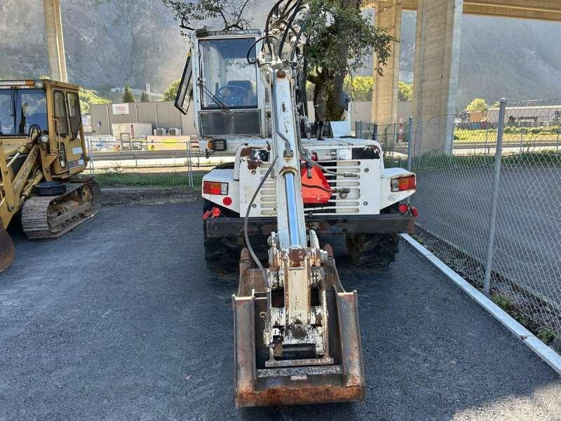 Escavadeira de rodas Mecalac 8CXI: foto 29 Escavadeira de rodas Mecalac 8CXI: foto 29