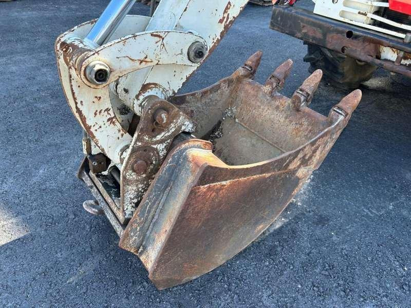 Escavadeira de rodas Mecalac 8CXI: foto 32 Escavadeira de rodas Mecalac 8CXI: foto 32