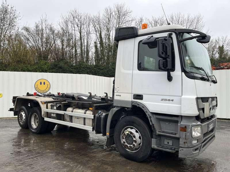 Mercedes Camion Ampliroll ACTROS 2544 - Caminhão polibenne: foto 1 Mercedes Camion Ampliroll ACTROS 2544 - Caminhão polibenne: foto 1
