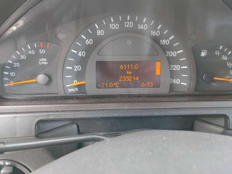 SUV Mercedes G 270 2.7 CDI: foto 39