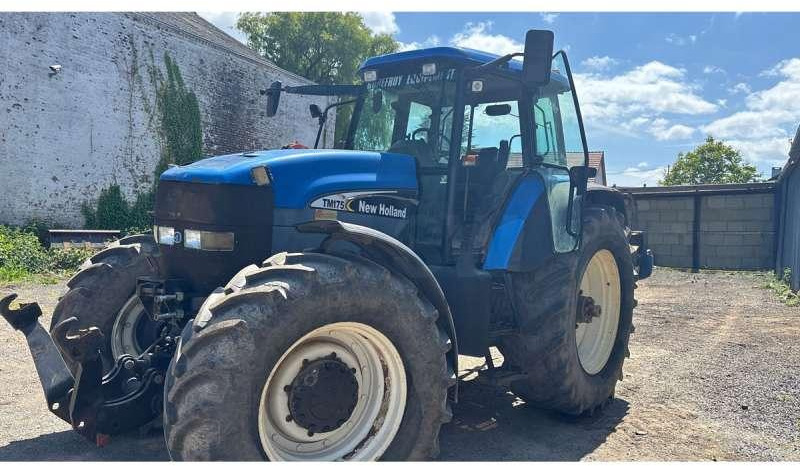 Trator New Holland TM175: foto 1