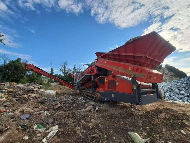 Terex FINLAY 873 - Peneira vibratória: foto 4 Terex FINLAY 873 - Peneira vibratória: foto 4