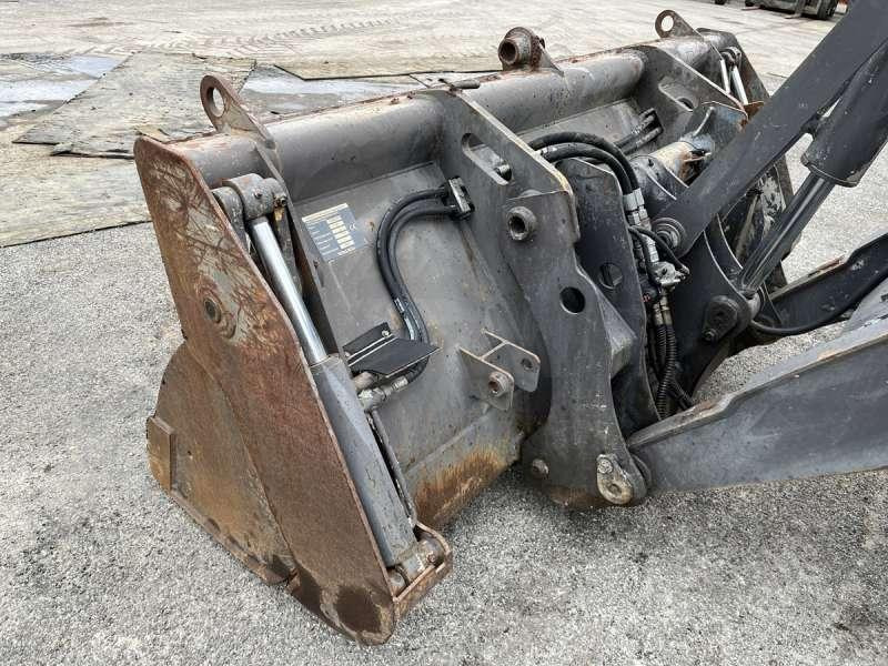 Retroescavadeira Volvo BL71+ POWERSHIFT: foto 12 Retroescavadeira Volvo BL71+ POWERSHIFT: foto 12