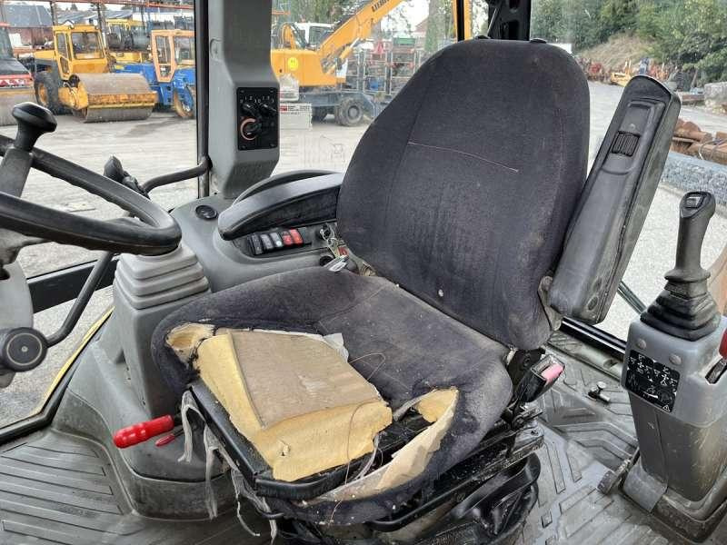 Retroescavadeira Volvo BL71+ POWERSHIFT: foto 40 Retroescavadeira Volvo BL71+ POWERSHIFT: foto 40