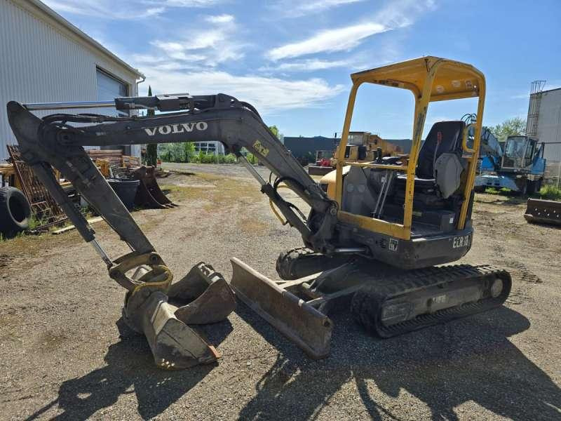 Volvo ECR38 - Mini escavadeira: foto 1 Volvo ECR38 - Mini escavadeira: foto 1