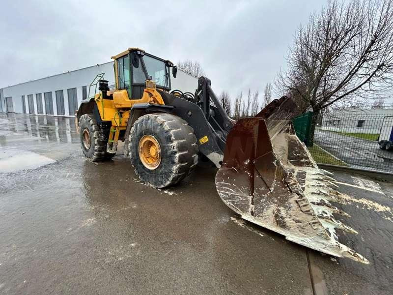 Volvo L220H - Carregadeira de rodas: foto 2 Volvo L220H - Carregadeira de rodas: foto 2